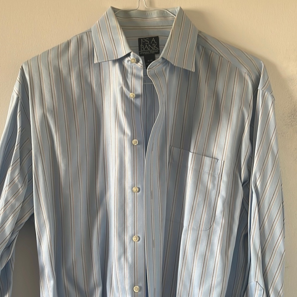 Men’s dress shirt Jos A Bank signature collection wrinkle free 16-33